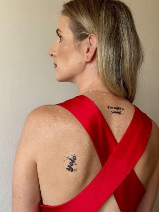 Jsou večery, kdy chcete působit jinak než obvykle. A kdy si můžete dovolit být výraznější, právě proto, že je to výjimečné...